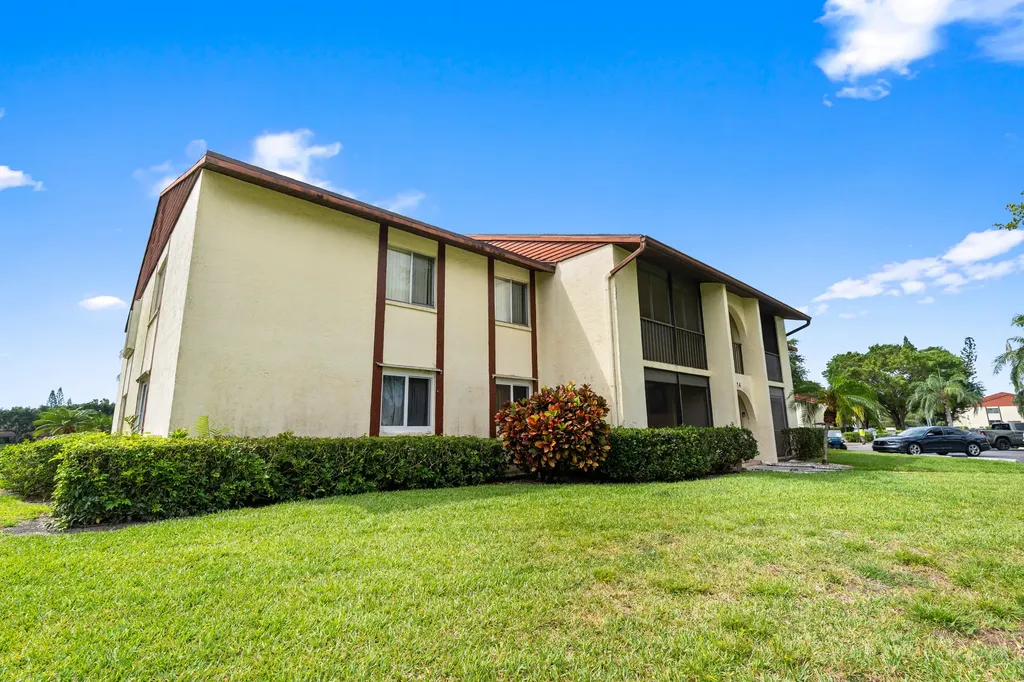 4996 Sable Pine Circle West Palm Beach FL 33417