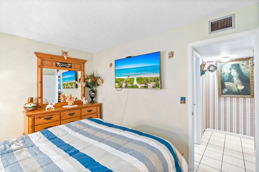 4996 Sable Pine Circle West Palm Beach FL 33417