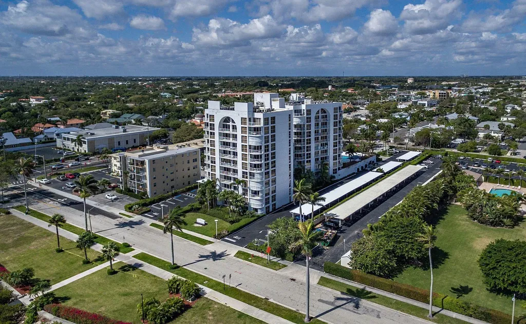 3901 S Flagler Drive West Palm Beach FL 33405