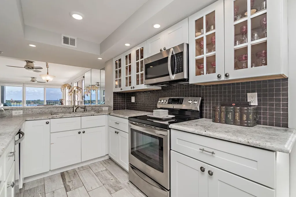 3901 S Flagler Drive West Palm Beach FL 33405