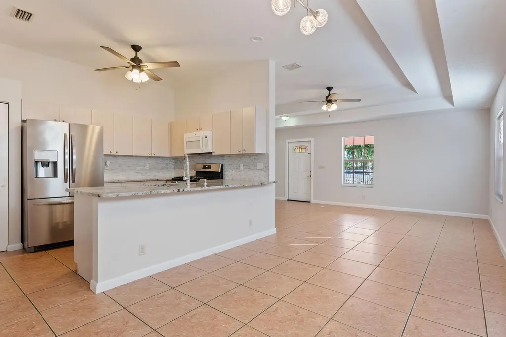 623 N L Street Lake Worth Beach FL 33460