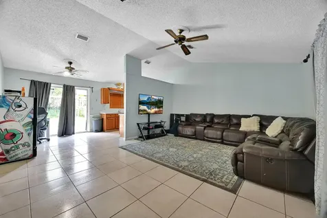 6504 Student Way Fort Pierce FL 34951