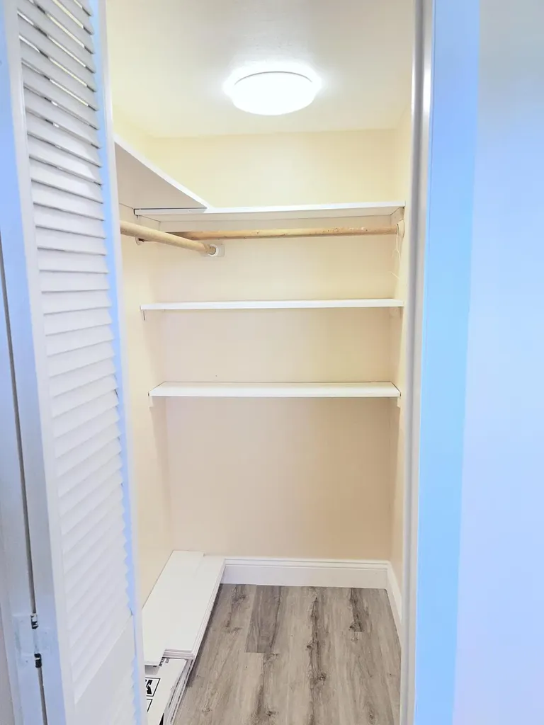 251 S Golf Pompano Beach FL 33064
