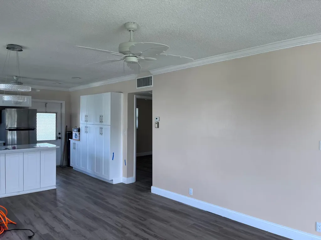 251 S Golf Pompano Beach FL 33064