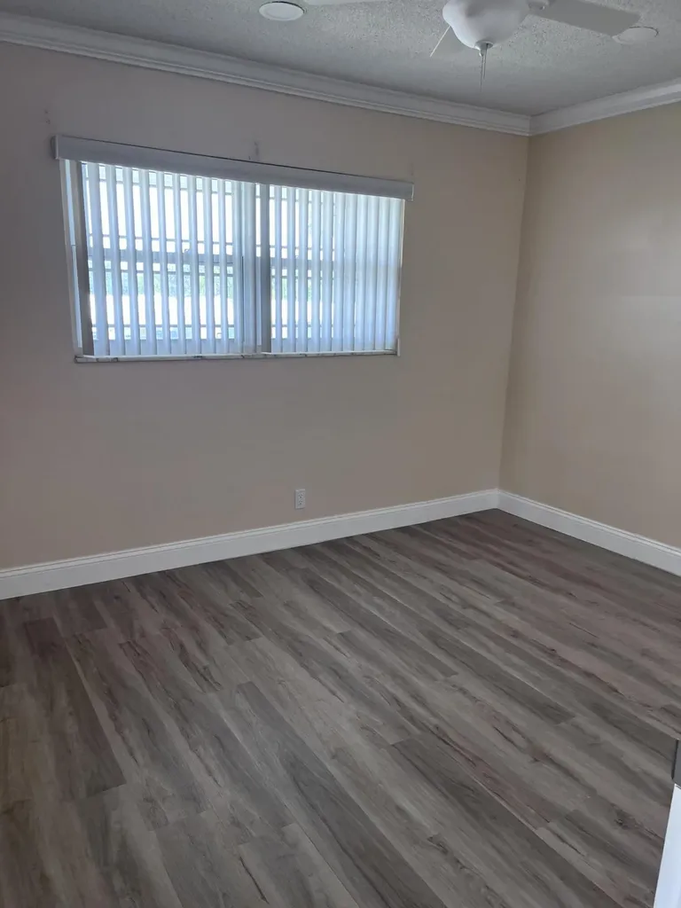 251 S Golf Pompano Beach FL 33064