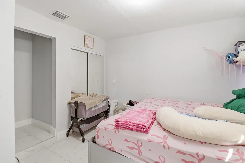 1152 Sunset Road West Palm Beach FL 33406