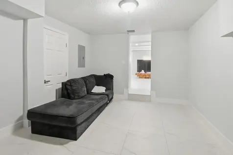 1152 Sunset Road West Palm Beach FL 33406