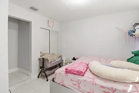 1152 Sunset Road West Palm Beach FL 33406