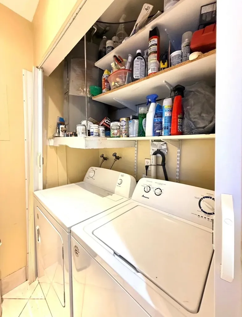 5326 NE 6th Oakland Park FL 33334