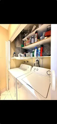 5326 NE 6th Oakland Park FL 33334