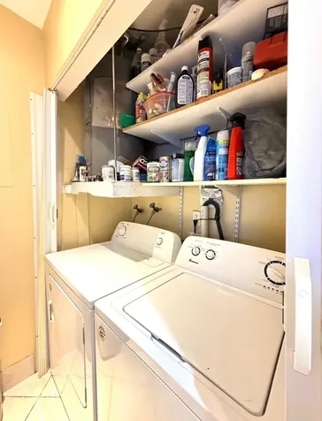 5326 NE 6th Oakland Park FL 33334