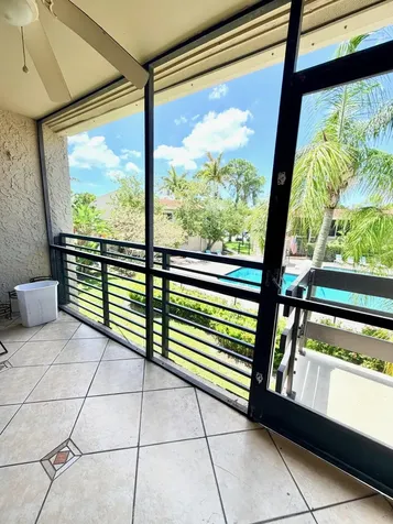 5326 NE 6th Oakland Park FL 33334