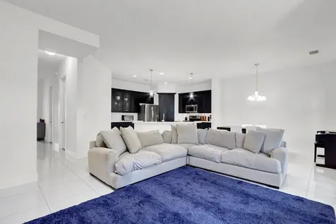 7113 Kensington Court Palm Beach Gardens FL 33418