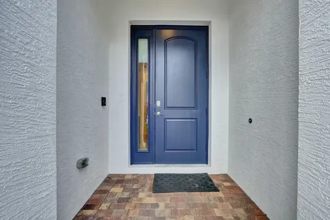 7113 Kensington Court Palm Beach Gardens FL 33418
