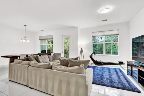 7113 Kensington Court Palm Beach Gardens FL 33418