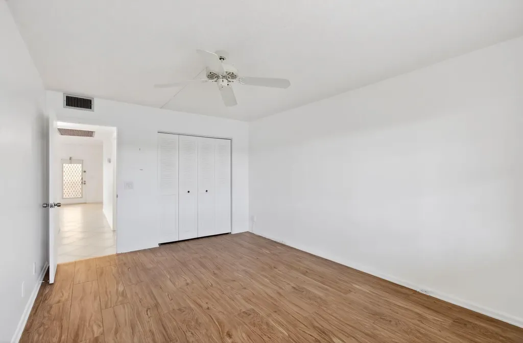 2027 Exeter B Boca Raton FL 33434