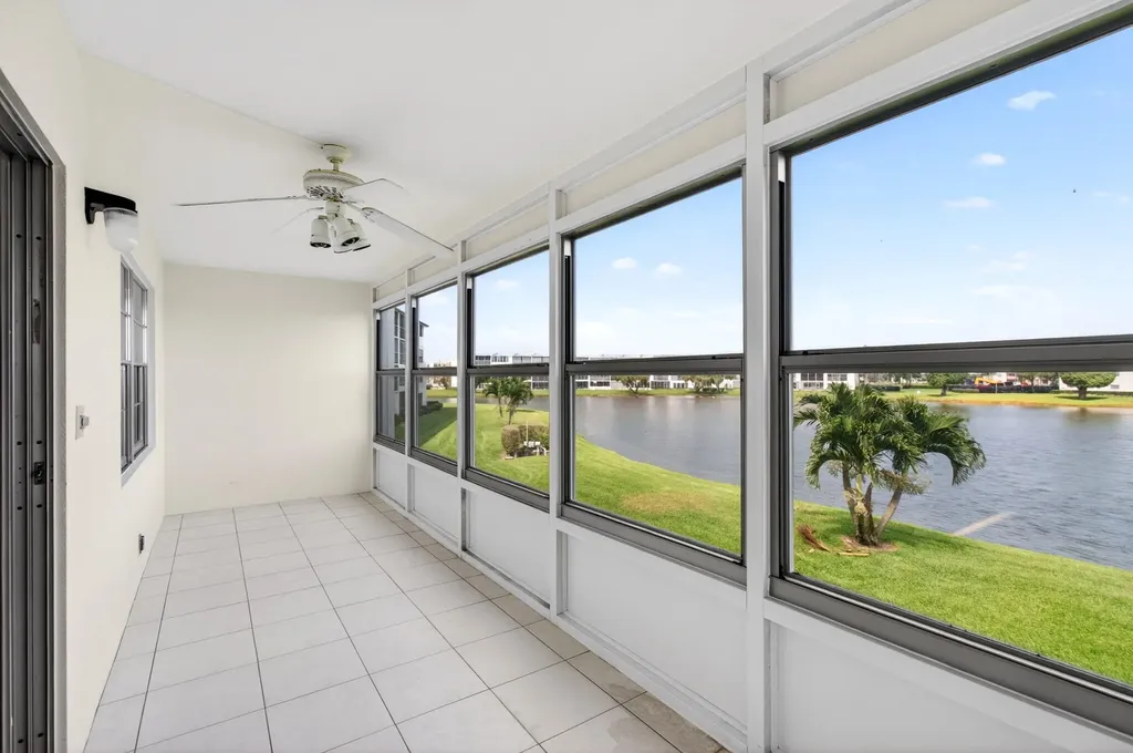 2027 Exeter B Boca Raton FL 33434