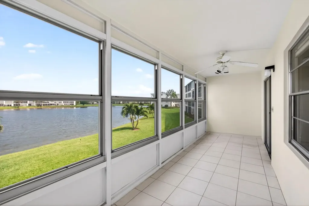 2027 Exeter B Boca Raton FL 33434