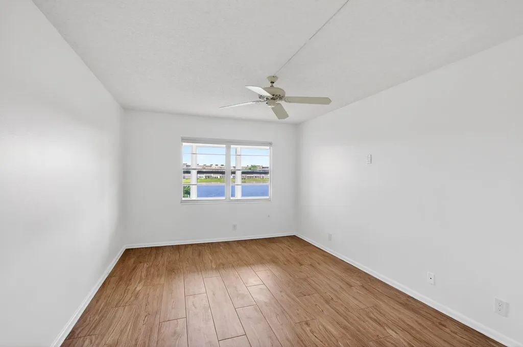 2027 Exeter B Boca Raton FL 33434