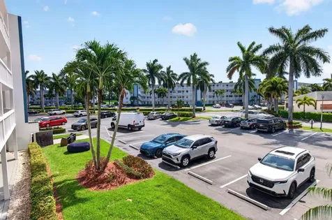 2027 Exeter B Boca Raton FL 33434
