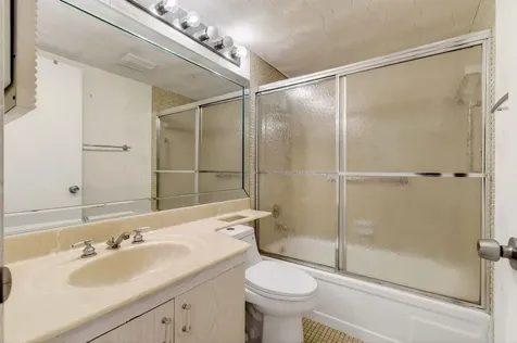 2027 Exeter B Boca Raton FL 33434
