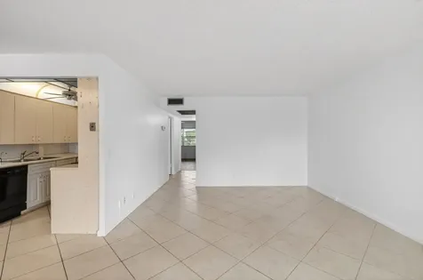 2027 Exeter B Boca Raton FL 33434