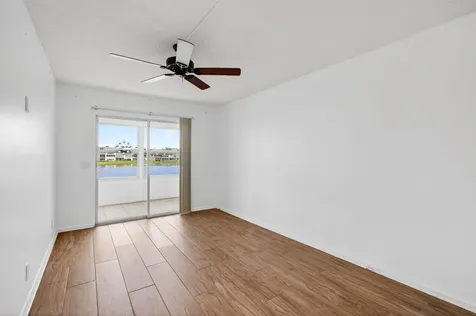 2027 Exeter B Boca Raton FL 33434