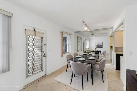 2027 Exeter B Boca Raton FL 33434
