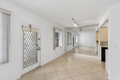 2027 Exeter B Boca Raton FL 33434