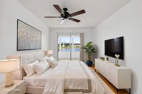 2027 Exeter B Boca Raton FL 33434