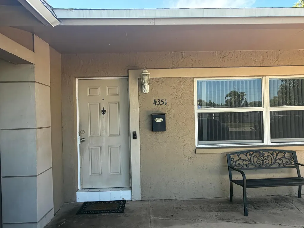 4351 NW 32nd Court Lauderdale Lakes FL 33319