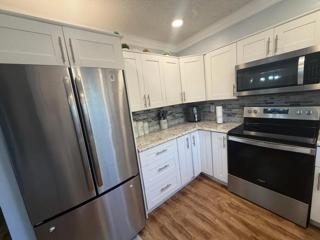 4351 NW 32nd Court Lauderdale Lakes FL 33319