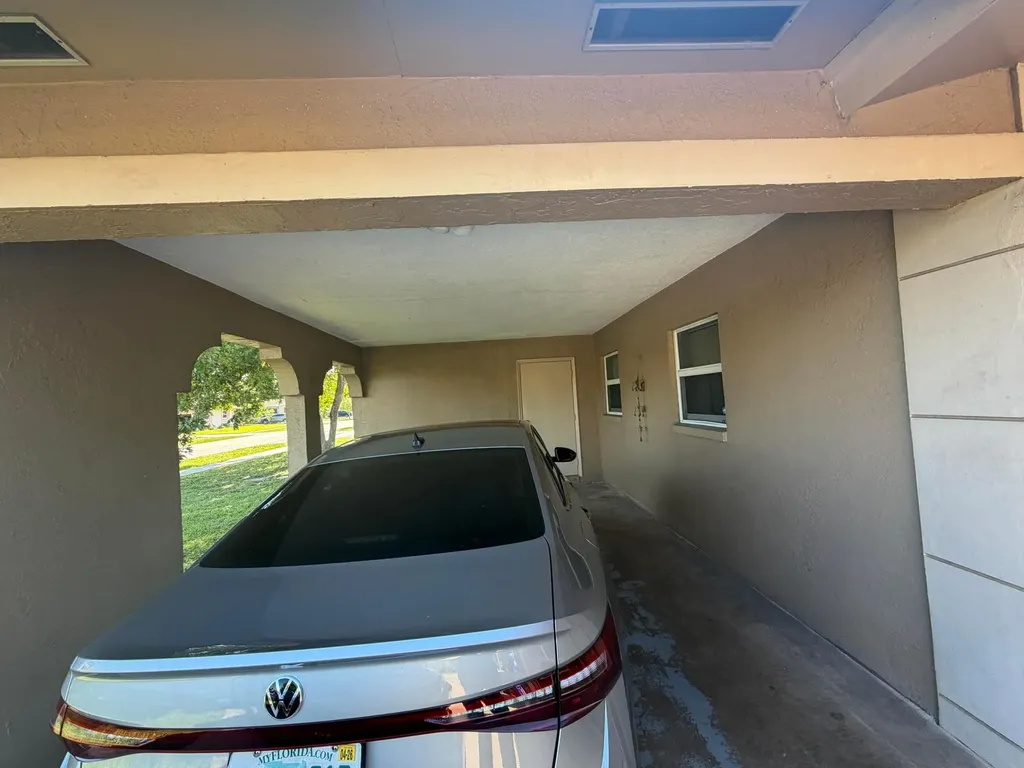 4351 NW 32nd Court Lauderdale Lakes FL 33319