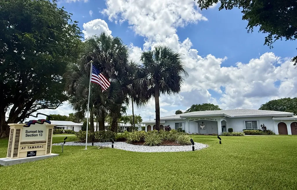 8419 NW 59th Street Tamarac FL 33321