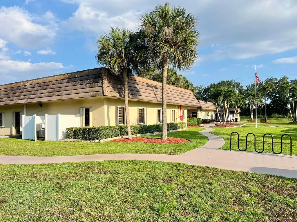183 Plantation Boulevard Lake Worth FL 33467