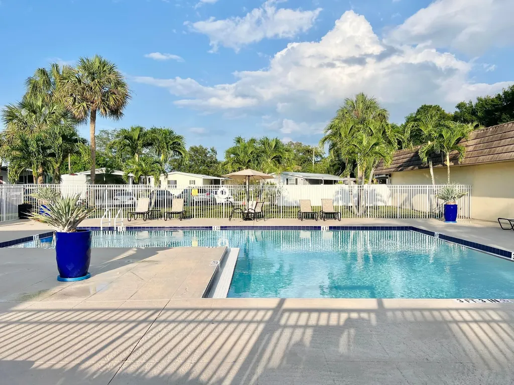 183 Plantation Boulevard Lake Worth FL 33467