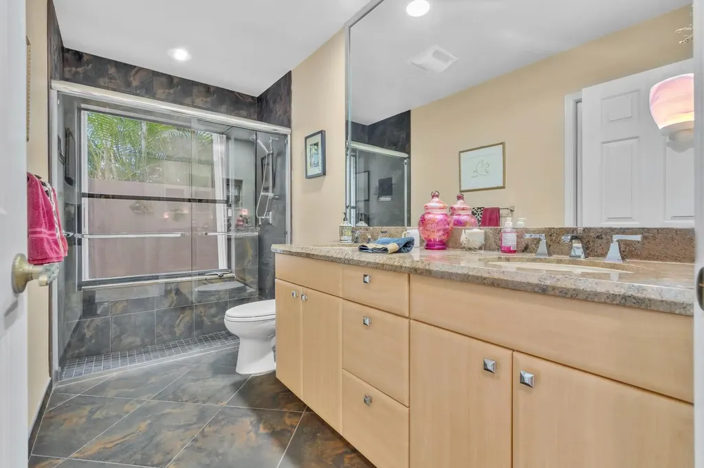 7640 NW 87th Avenue Tamarac FL 33321