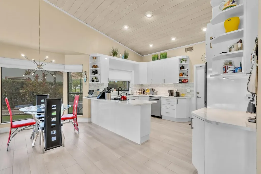7640 NW 87th Avenue Tamarac FL 33321