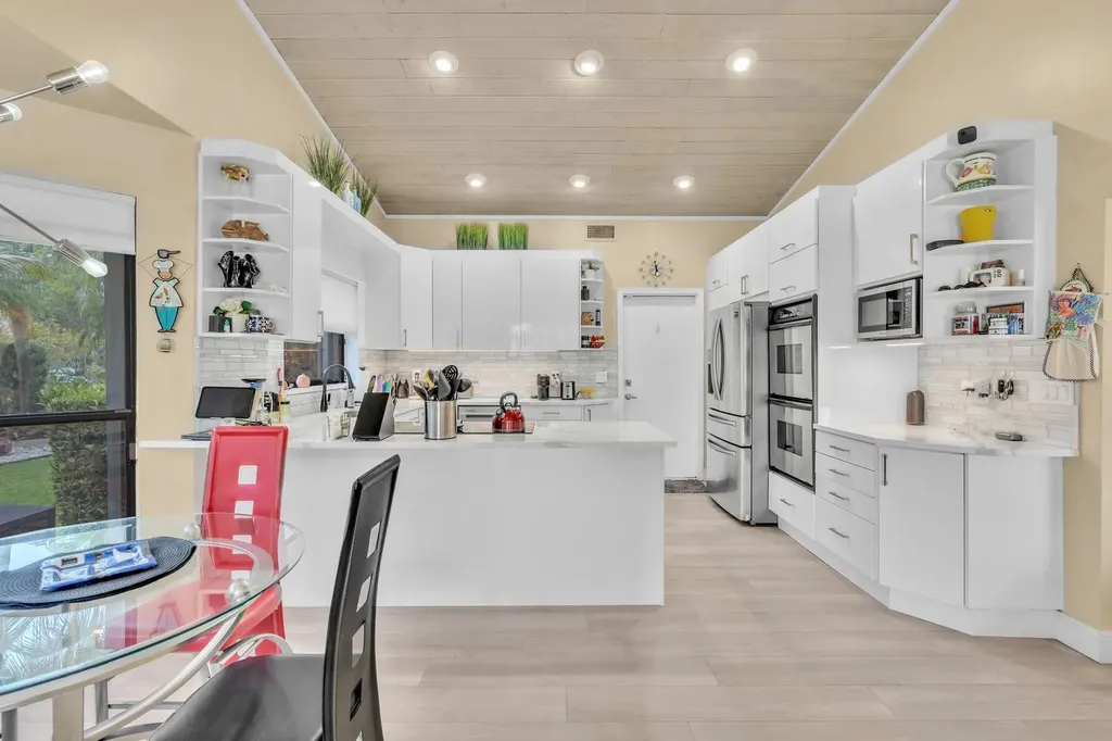 7640 NW 87th Avenue Tamarac FL 33321