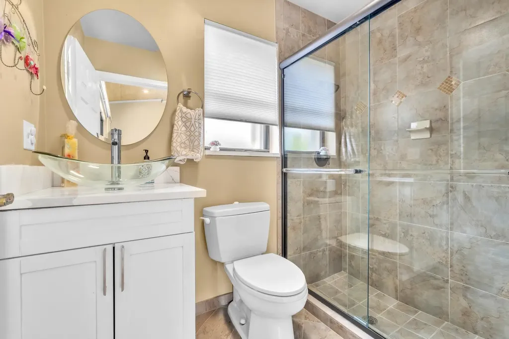 7640 NW 87th Avenue Tamarac FL 33321