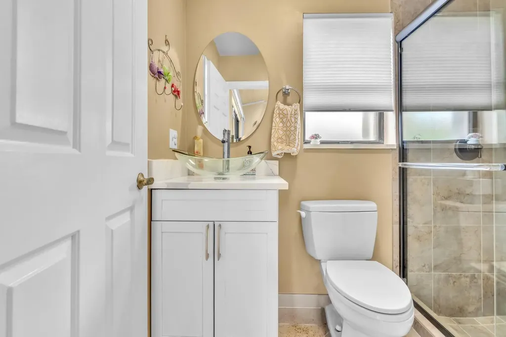7640 NW 87th Avenue Tamarac FL 33321