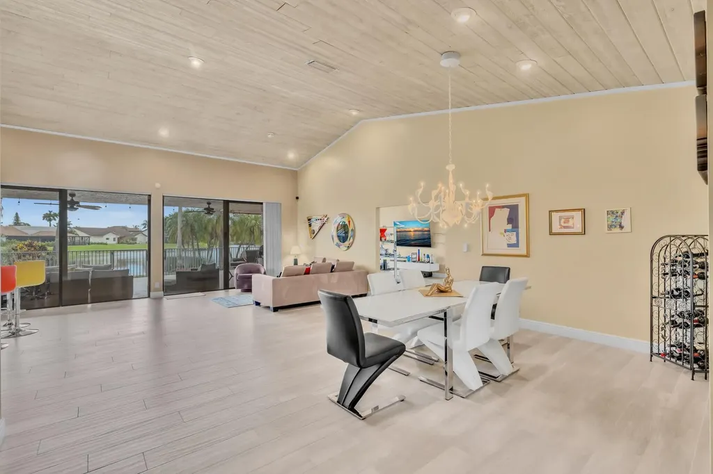 7640 NW 87th Avenue Tamarac FL 33321