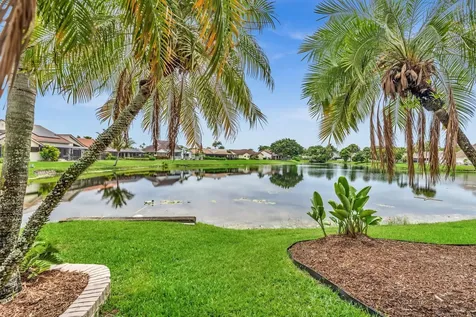 7640 NW 87th Avenue Tamarac FL 33321