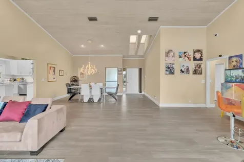 7640 NW 87th Avenue Tamarac FL 33321