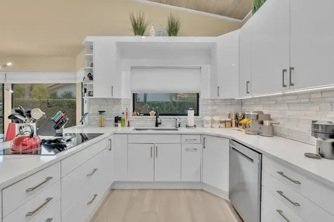 7640 NW 87th Avenue Tamarac FL 33321