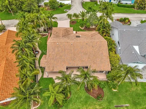 7640 NW 87th Avenue Tamarac FL 33321