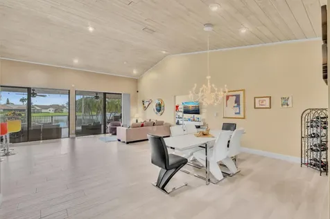 7640 NW 87th Avenue Tamarac FL 33321