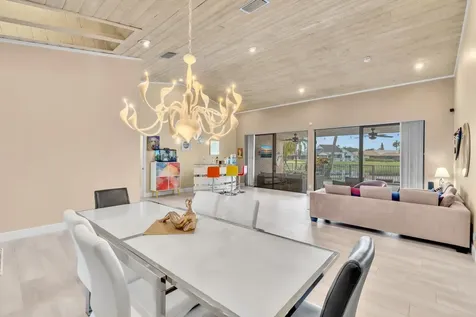 7640 NW 87th Avenue Tamarac FL 33321