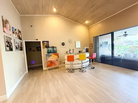 7640 NW 87th Avenue Tamarac FL 33321