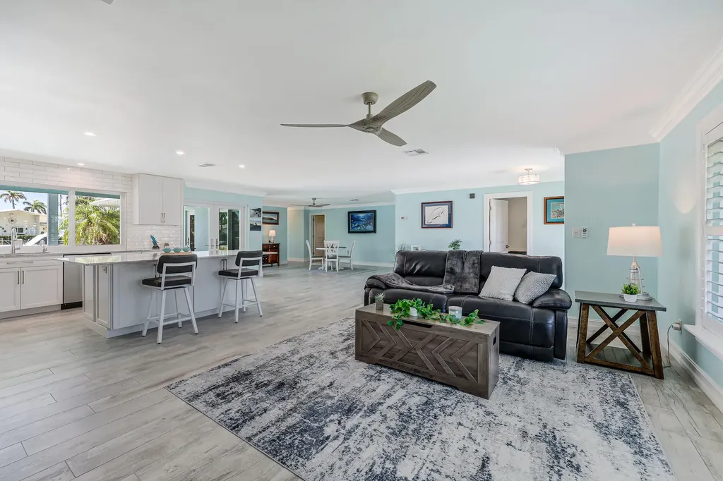 1030 NE 27th Way Pompano Beach FL 33062